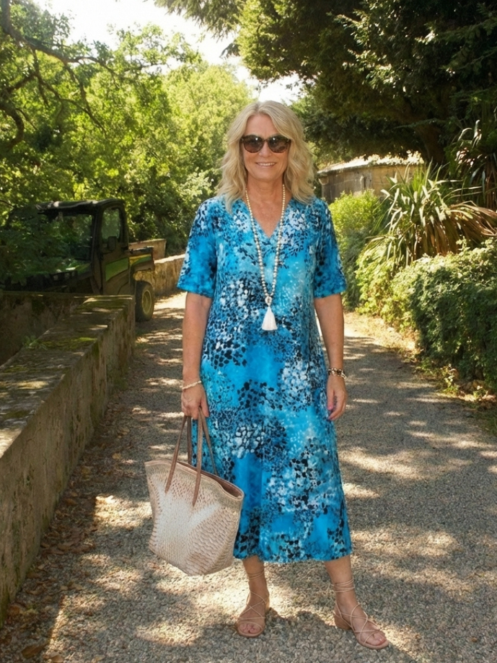 Mariselle | Short Sleeve V Neck Printed Midi Dress